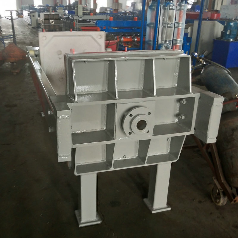 Energy saving and high efficiency filter press