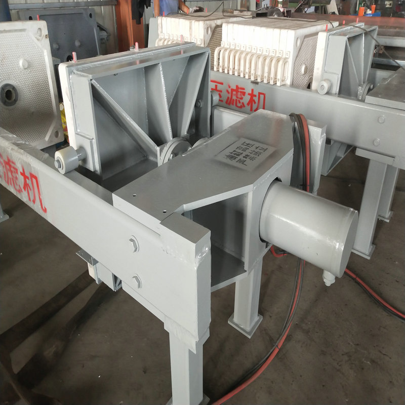 Energy saving and high efficiency filter press